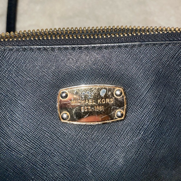 Michael Kors black crossbody bag - Picture 3 of 6